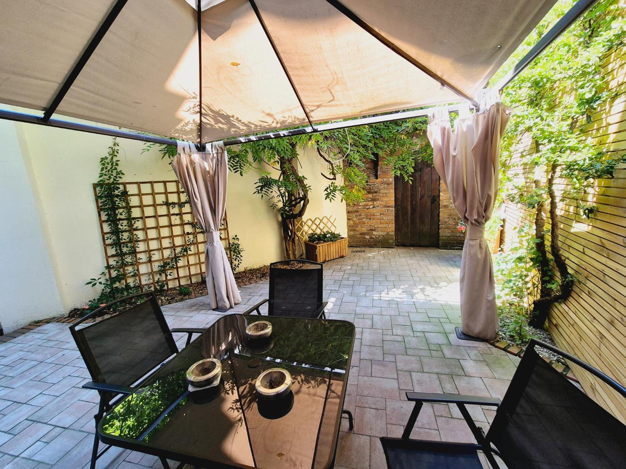 Pini Hostel - Przytulne Pokoje W Centrum Krakowa 外观 照片