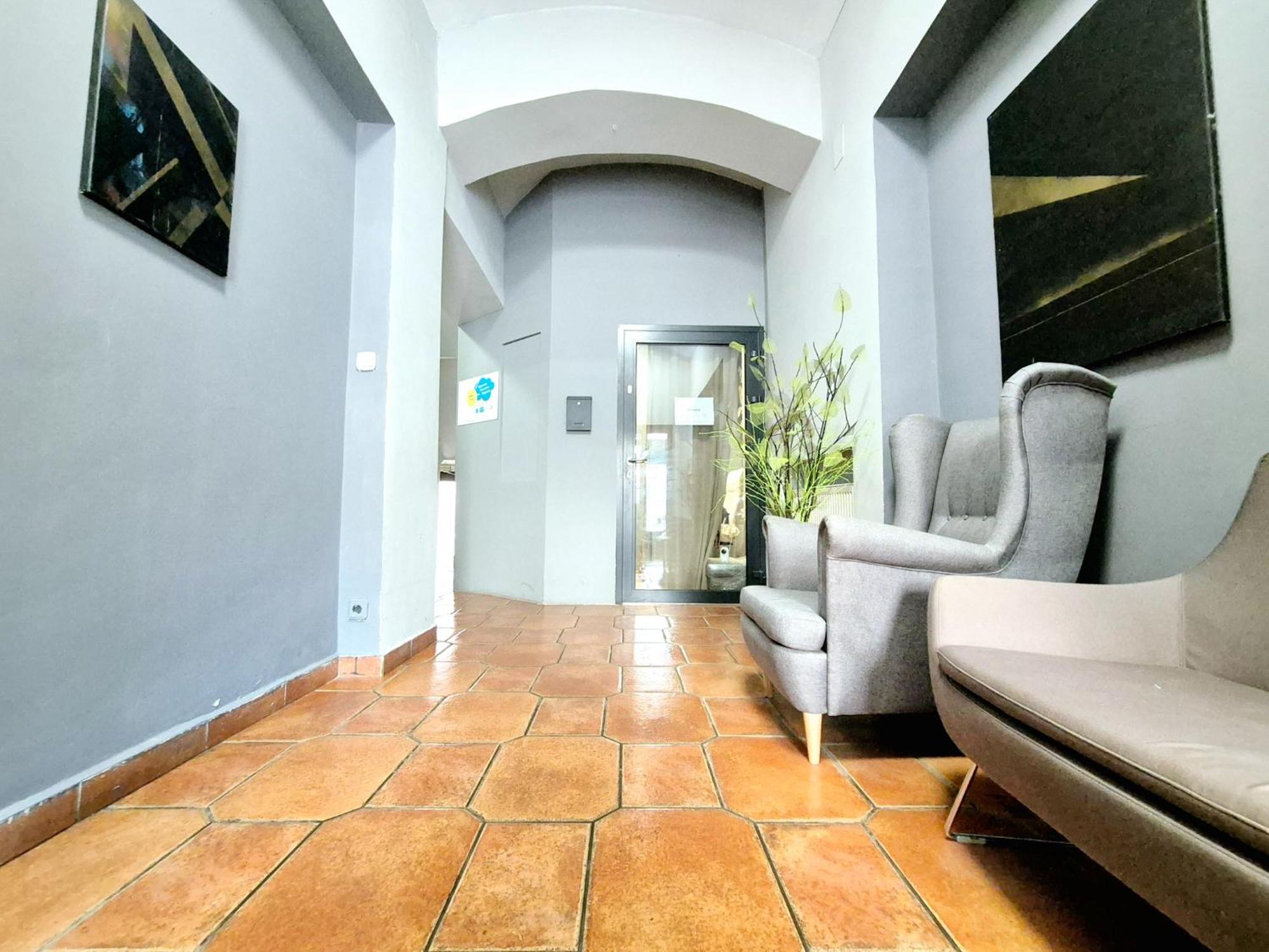 Pini Hostel - Przytulne Pokoje W Centrum Krakowa 外观 照片
