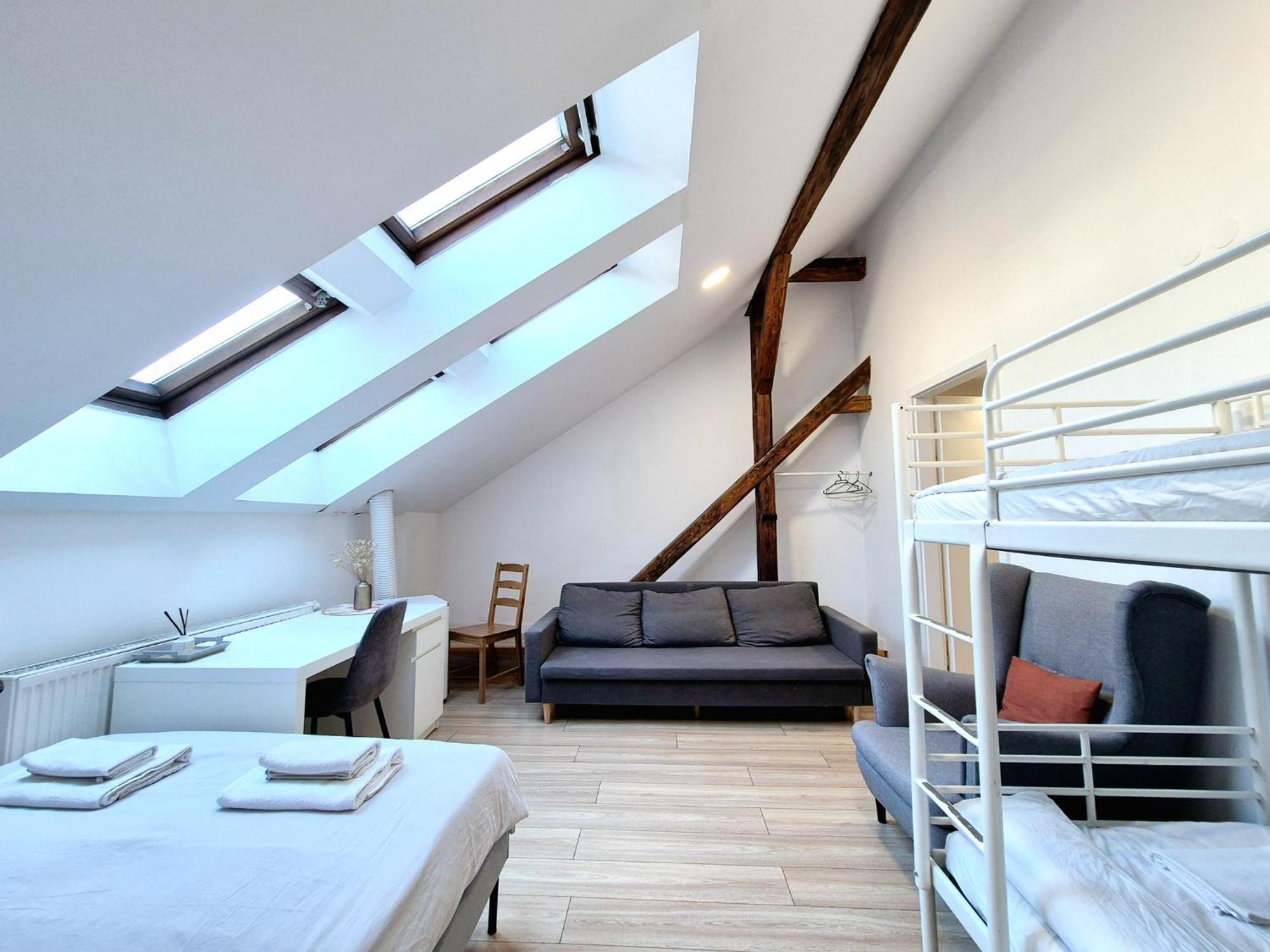 Pini Hostel - Przytulne Pokoje W Centrum Krakowa 外观 照片
