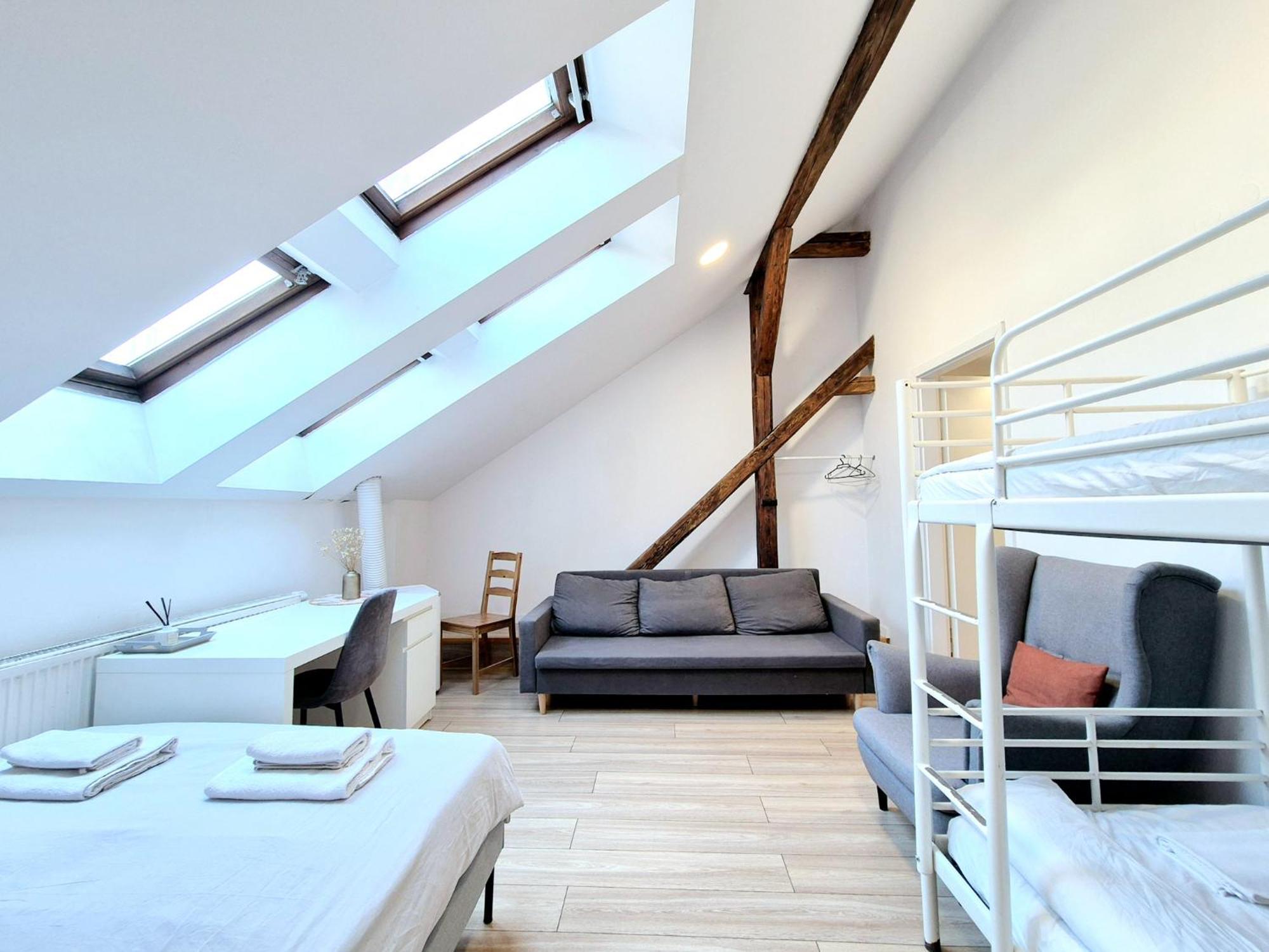 Pini Hostel - Przytulne Pokoje W Centrum Krakowa 外观 照片