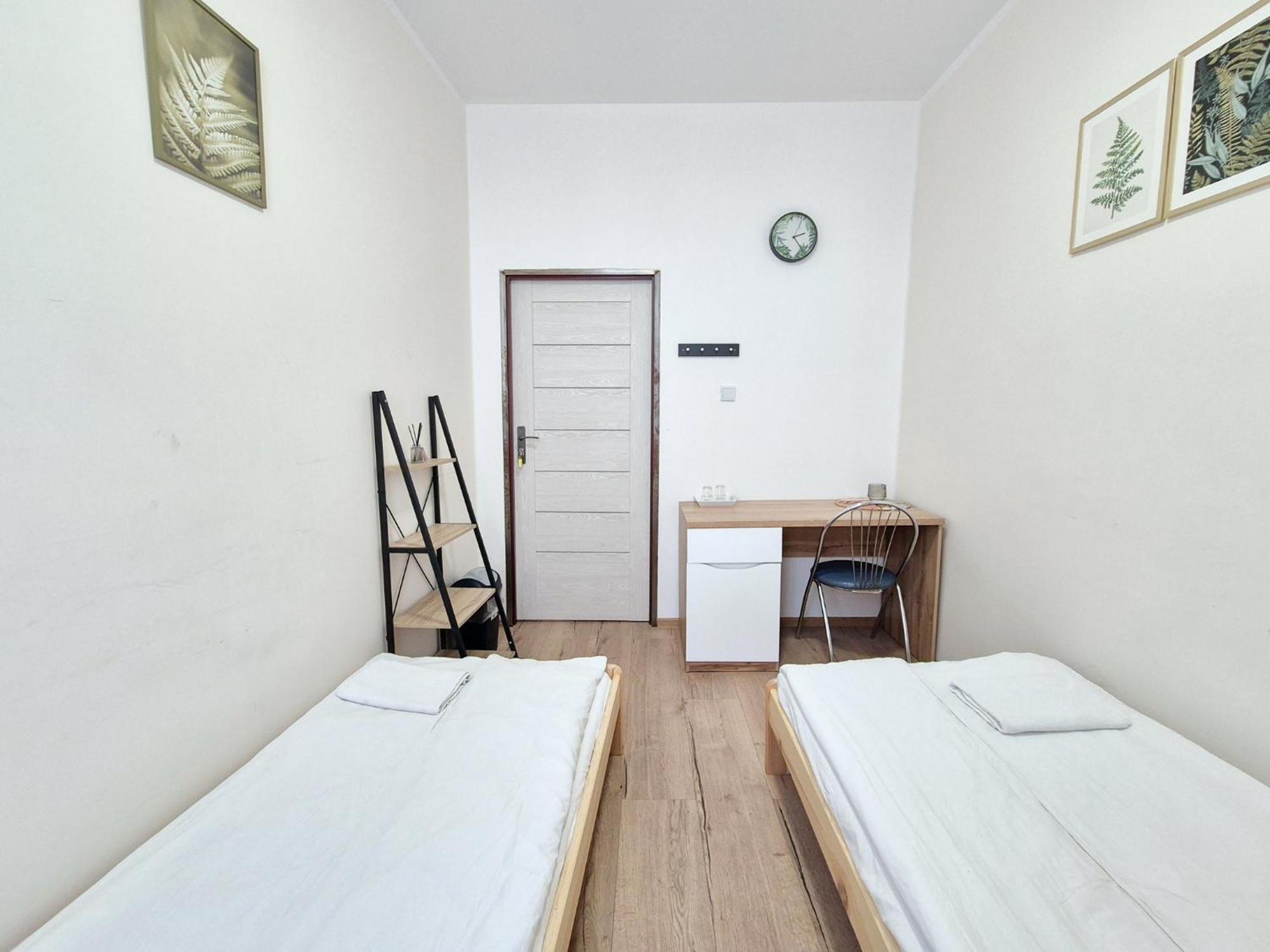 Pini Hostel - Przytulne Pokoje W Centrum Krakowa 外观 照片