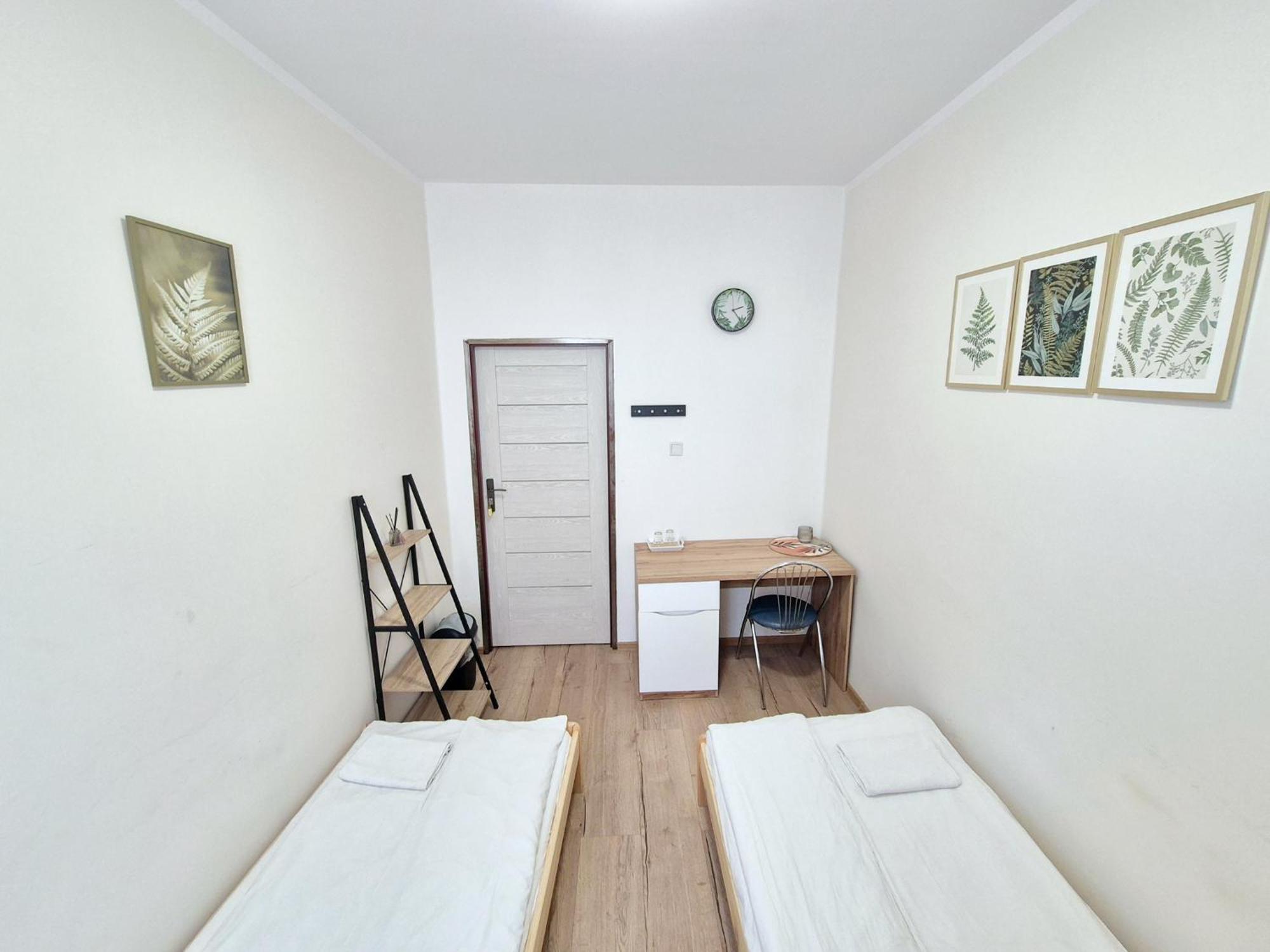 Pini Hostel - Przytulne Pokoje W Centrum Krakowa 外观 照片