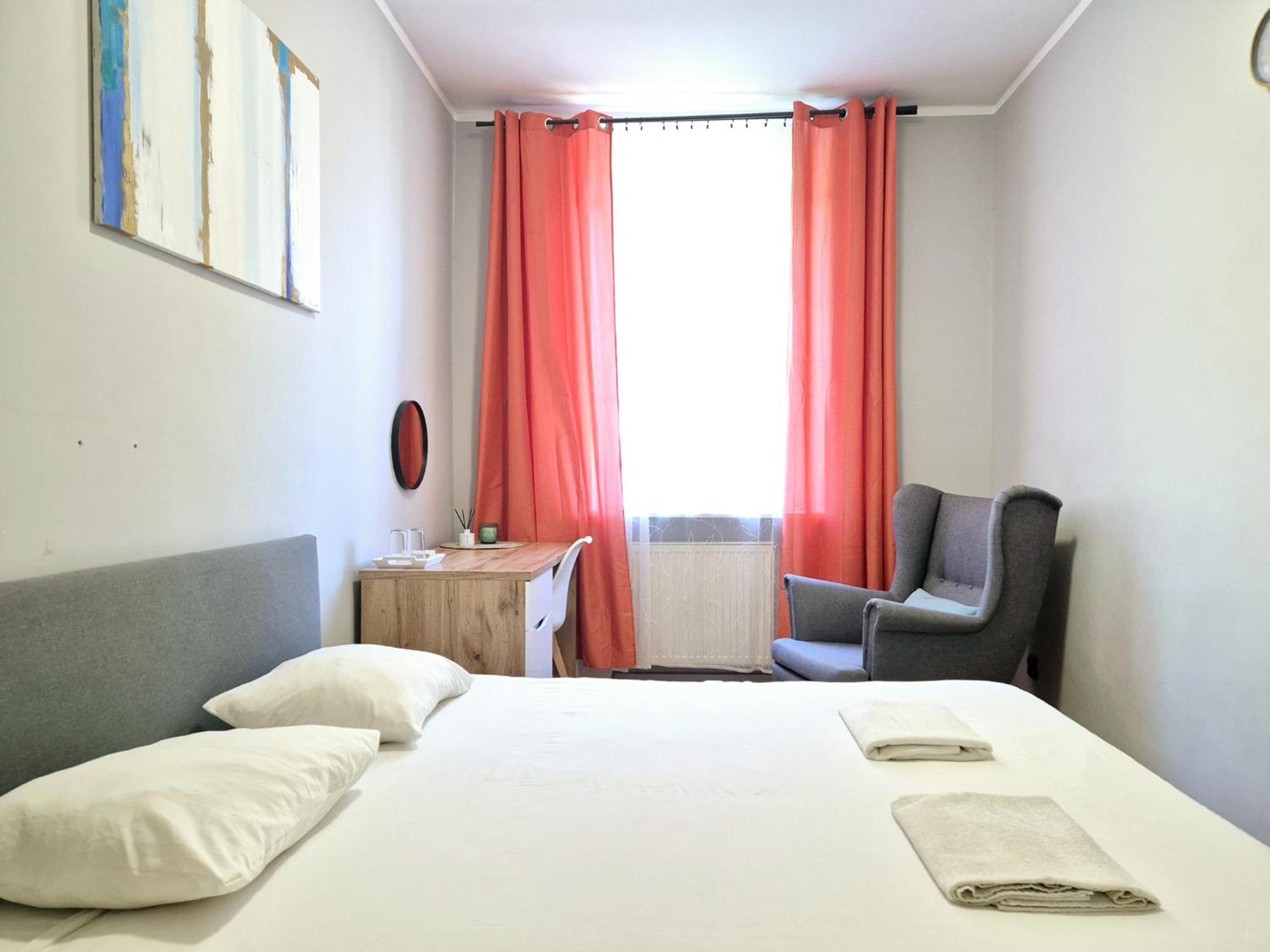Pini Hostel - Przytulne Pokoje W Centrum Krakowa 外观 照片